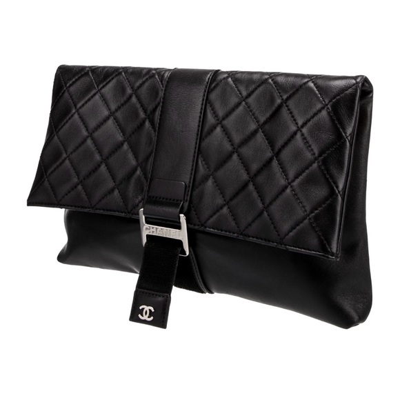 CHANEL Grip Clutch - Picture 6 of 9